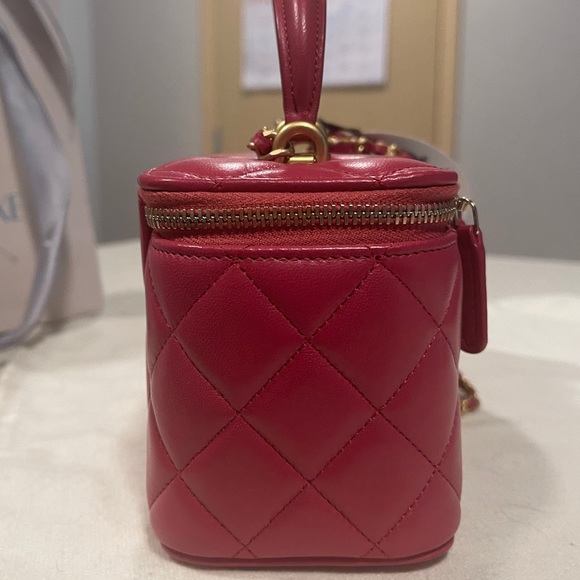 Chanel Vanity Top handle - Picture 8 of 16